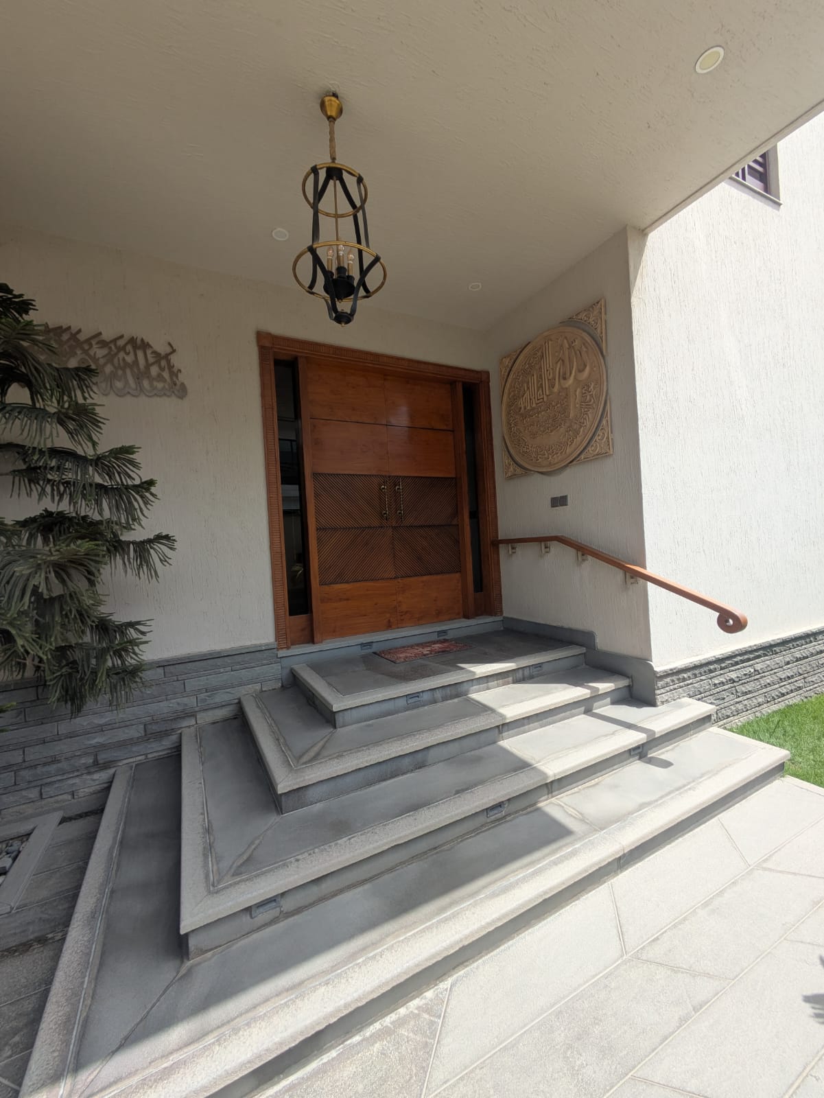 Mr. Muhammad Lodhia Residence feature photo