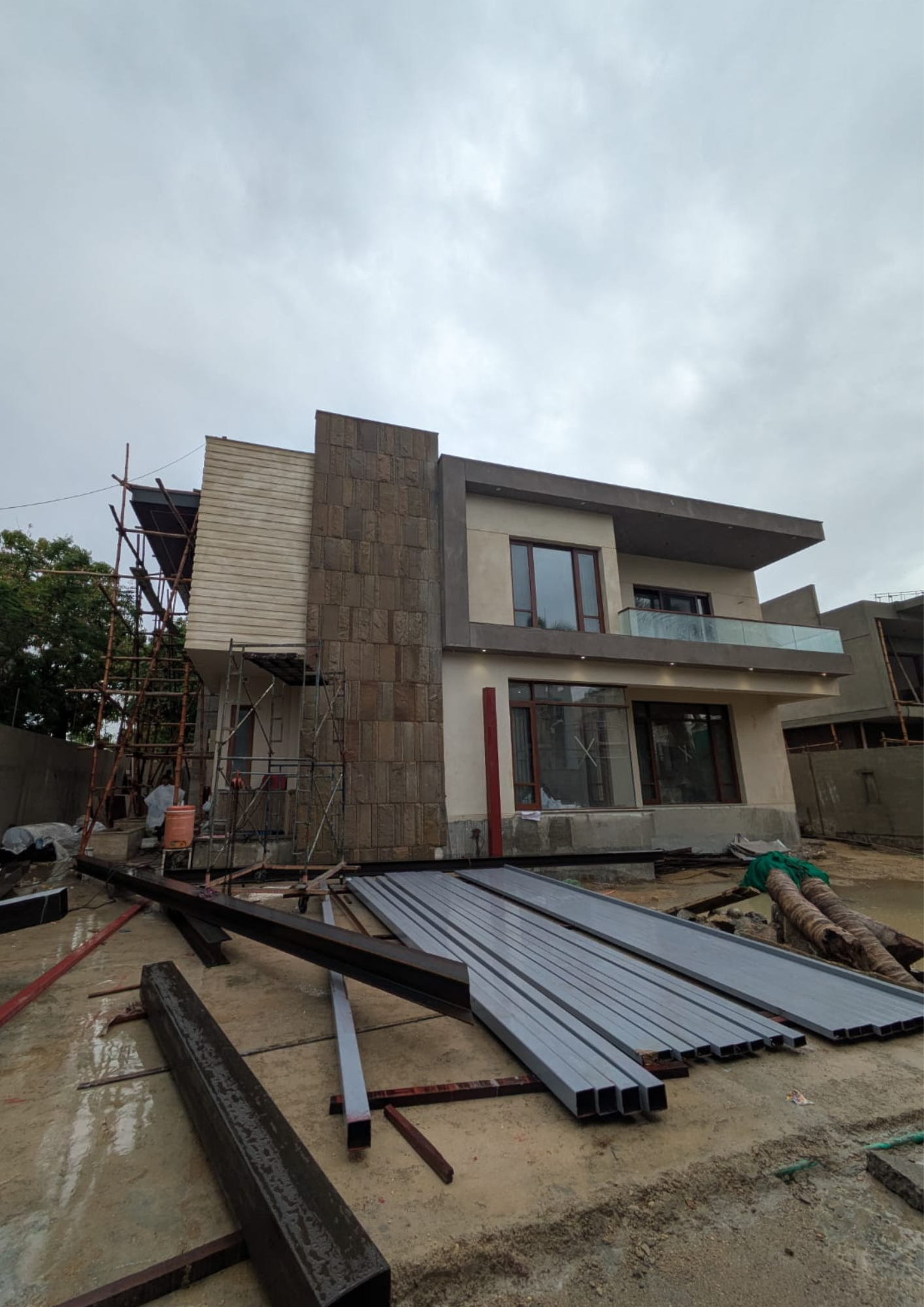 Mr Farooq Arbi House Villa feature photo